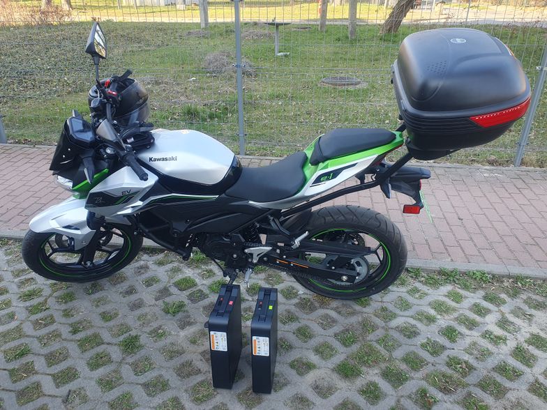 Kawasaki Z e-1